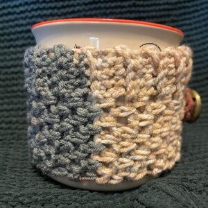 Handmade crochet Mug Cozy in Blue-Gray and Cream